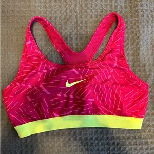 Women’s Nike Dry Fit sports bra (xs/s)